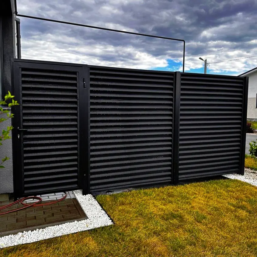 Фото 3 забор Еврожалюзи RAL9005 МАТТЕ Черный двусторонний