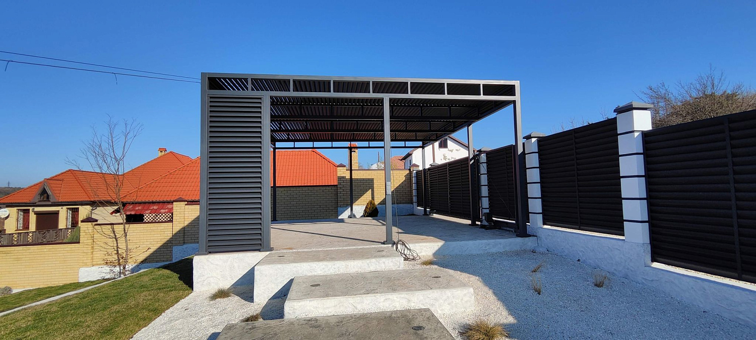 Забор-жалюзи + Пергола из ламелей Еврожалюзи